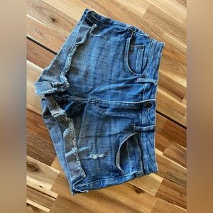 Idyllwind Short Denim Shorts Size 9